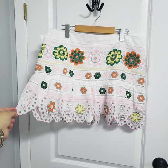 ZARA White Floral Crochet Embroidered Skort - Picture 5 of 13